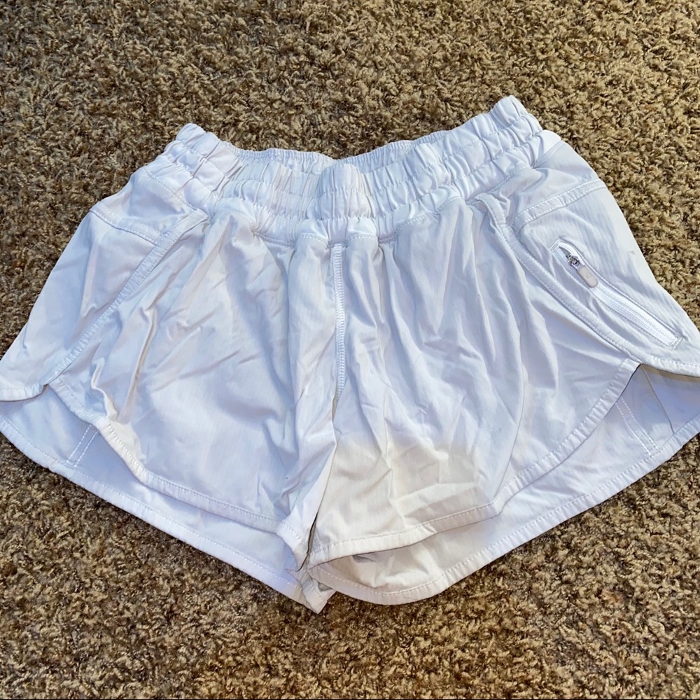 White lululemon shorts